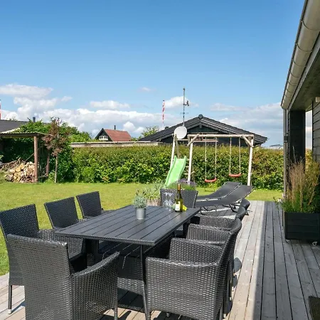 Kjell - 100m From The Sea By Interhome *